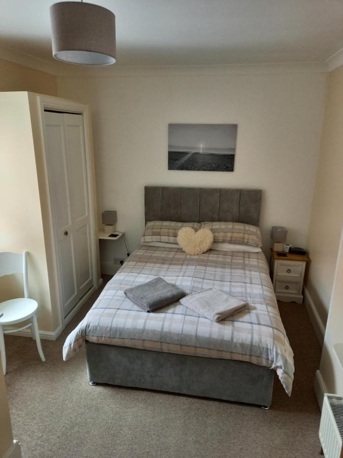 Crofton Guest House Weymouth Exterior photo
